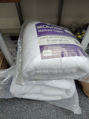 Lot 51 - 2 microfibre soft touch mattress toppers
