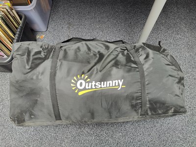 Lot 56 - Outsunny tent in black carry case