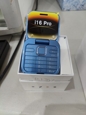 Lot 162 - I16pro flip phone blue