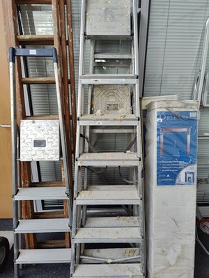 Lot 187 - Qty of asstd ladders