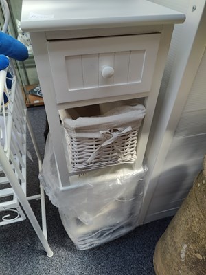 Lot 112 - Pair of white side table / cabinet ideal for any room