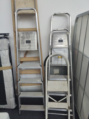 Lot 207 - Qty of Various Sized Ladders