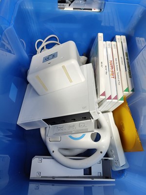 Lot 29 - Wii Console & Accesories, Games