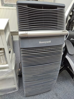 Lot 123 - Honeywell air conditioning unit