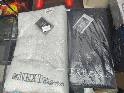 Lot 166 - 2 new packs of towels