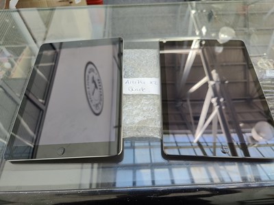 Lot 157 - 2 apple tablets model a1474 black fully reset