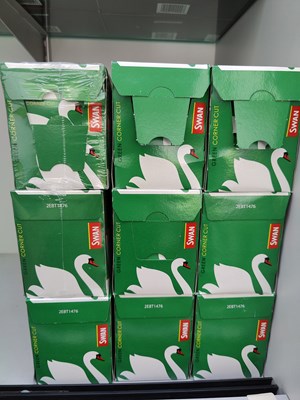 Lot 64 - Large qty of swan green corner cut cigarette rolling papers