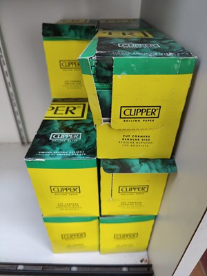 Lot 72 - 11 boxes of clipper cut corner cigarette rolling papers