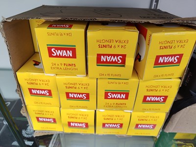 Lot 70 - 23 boxes of swan extra length flints