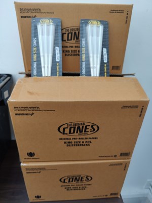 Lot 39 - 5 boxes of The Original Cone king size 6 pack display cards