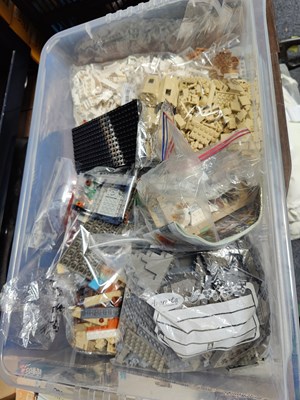 Lot 23 - Qty of Loose Lego in clear tub