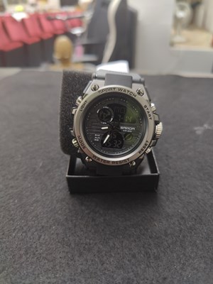 Lot 146 - Saadr gents wrist watch