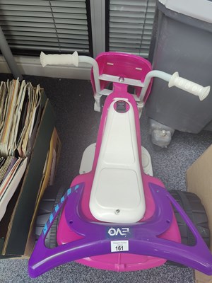 Lot 161 - Kids Pink Electric Motorbike needs charger