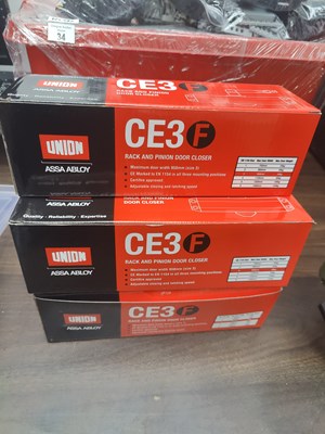 Lot 35 - 5 CE3F rack and pinion door closers by Union