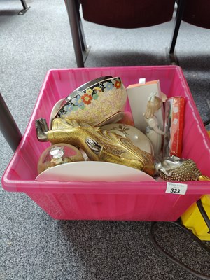 Lot 323 - Box of misc