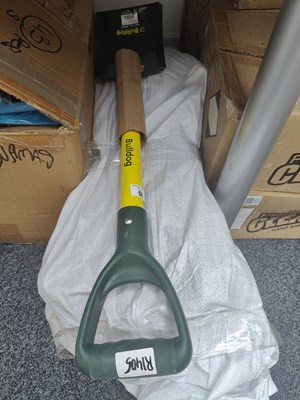 Lot 58 - 12 Bulldog Spades