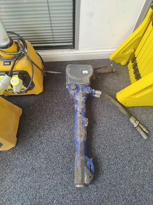 Lot 170 - Hydraulic breaker