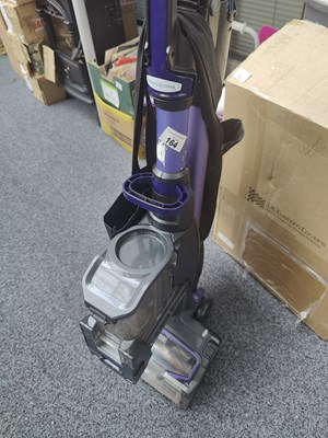 Lot 164 - Shark compact vacuum