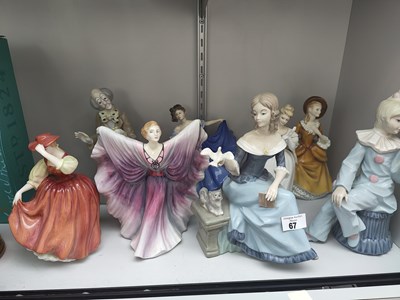 Lot 67 - Qty of decorative ornaments