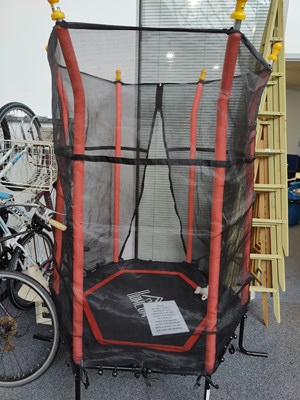 Lot 258 - Trampoline is safety cage