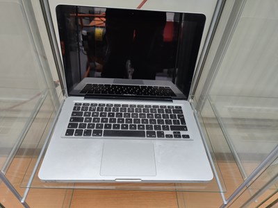 Lot 117 - Factory reset, refurbished MacBook Air no charger