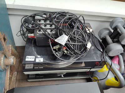 Lot 16 - 2 ion record players with imx02 soundboard