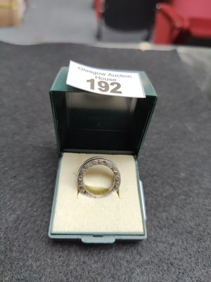 Lot 192 - Silver ring in display box