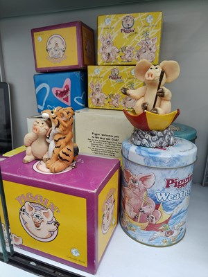 Lot 76 - Large collection of decorative collectable pigs in boxes