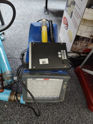 Lot 301 - Blue folding work light