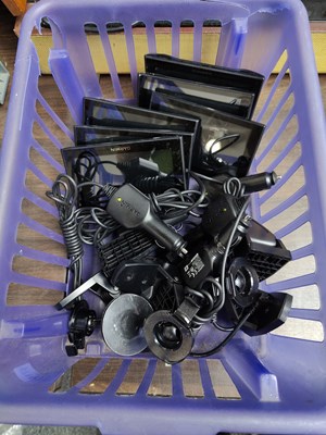 Lot 9 - 6 Garmin Nüvi 2529LMT-D SatNavs With Mounts & Power Cables