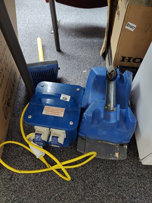 Lot 330 - 110 v Transformer and fold out work light untested