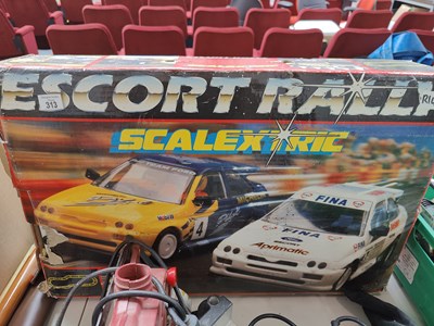 Lot 313 - Escort rally scalextric track untested