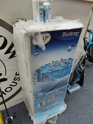 Lot 138 - Best way 20' steel pro swimming pool with cleaning fluids