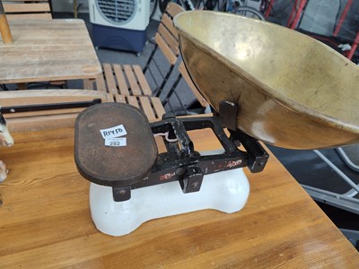 Lot 282 - Set of Vintage Scales