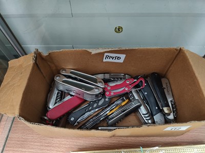 Lot 112 - Selection of Knifes