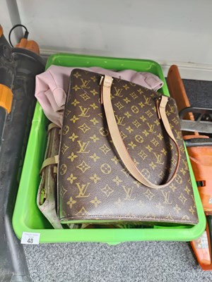 Lot 48 - Qty of bags and purses