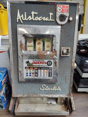 Lot 15 - Aristocrat Starlite table top one armed bandit in need of a little TLC