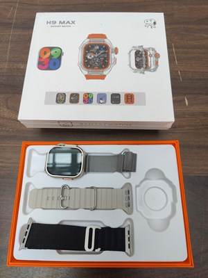 Lot 84 - 3 boxes of smart watches with accessories