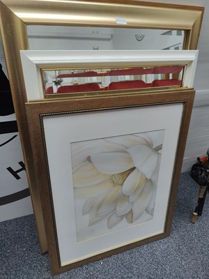 Lot 104 - Selection mirrors and pictures