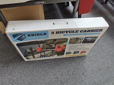 Lot 322 - 3 bicycle carrier in box
