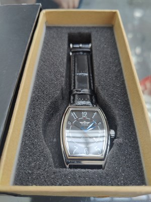 Lot 141 - Gents winner wrist watch