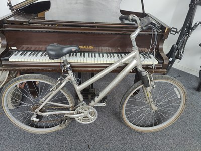 Lot 222 - Ridgeback Adventure K4 City Bike