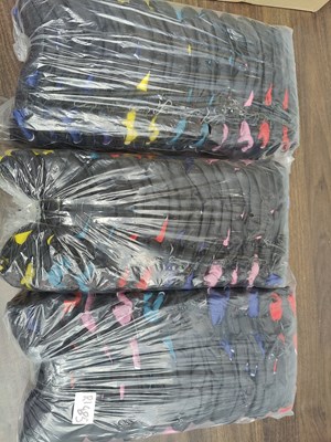Lot 24 - Qty of children's gloves