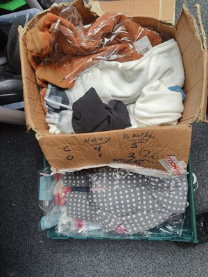 Lot 53 - Box containing large mix of kids clothing