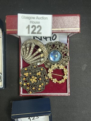 Lot 122 - Qty of 4 broaches