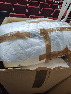 Lot 218 - Large Box of Assorted Bedding