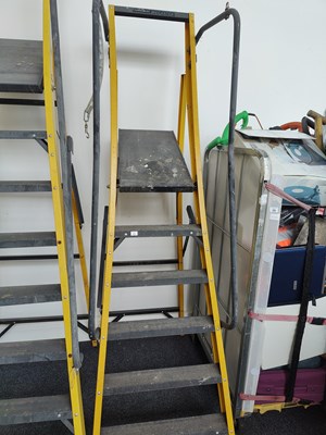 Lot 193 - Youngman yellow 6 step ladder with handrail
