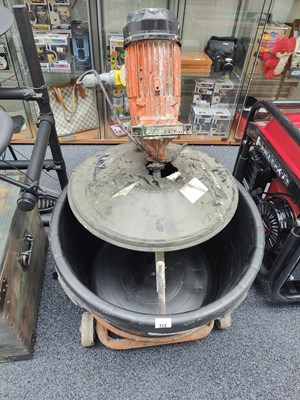 Lot 113 - Electric 110v site mixer tested working