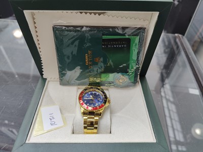 Lot 146 - Watch bearing rolex logo in display box