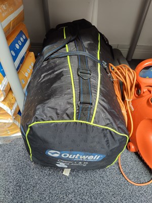Lot 59 - Outwell front awning in carry bag